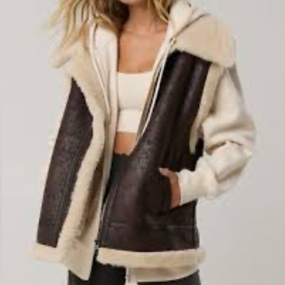 Offline by Aerie Cream & Brown Teddy Vest Jacket nwt medium or large - Picture 1 of 6
